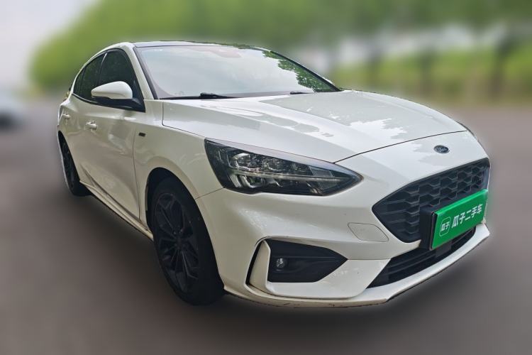 Used Ford Focus 2021 Hatchback EcoBoost 180 Automatic ST Line Front Right 45 Deg