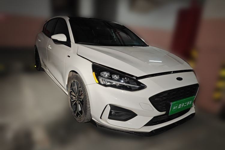 Used Ford Focus 2021 Hatchback EcoBoost 180 Automatic ST Line Front Right 45 Deg