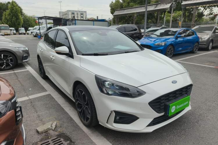Used Ford Focus 2021 Sedan EcoBoost 180 Automatic ST Line Front Right 45 Deg