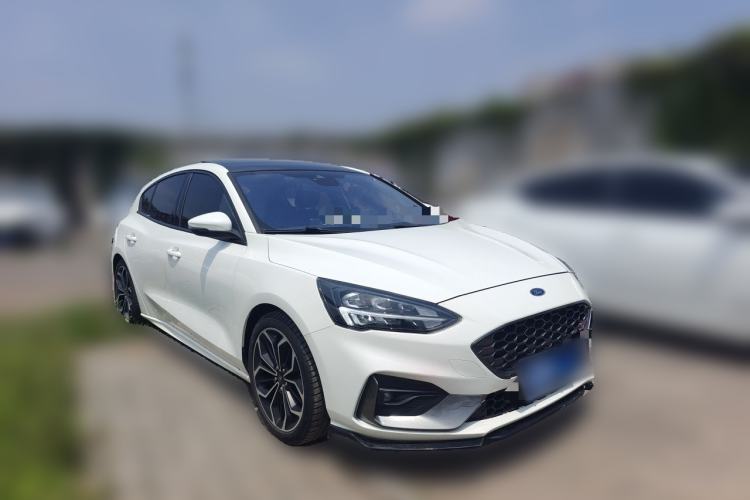 Used Ford Focus 2021 Hatchback EcoBoost 180 Automatic ST Line Front Right 45 Deg