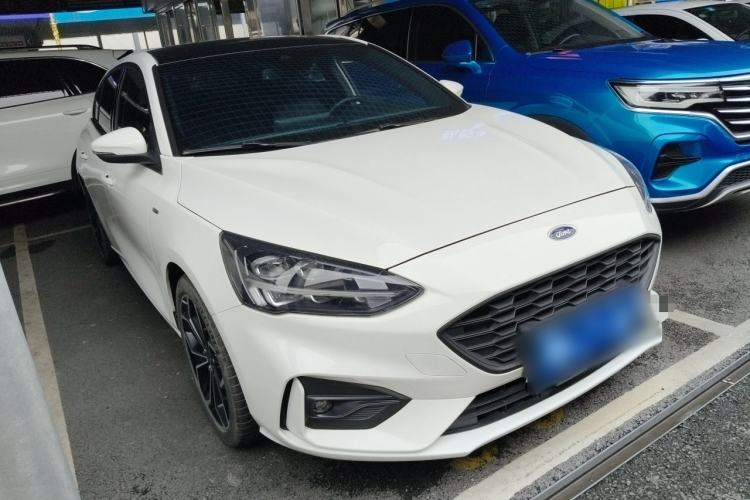 Used Ford Focus 2021 Hatchback EcoBoost 180 Automatic ST Line Front Right 45 Deg