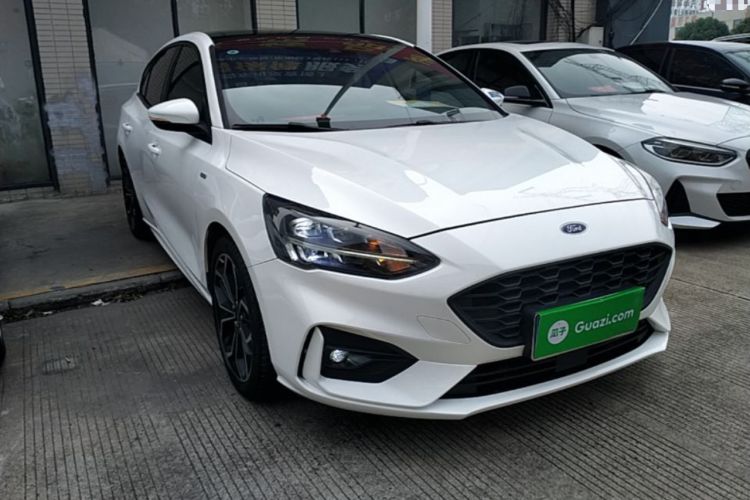 Used Ford Focus 2021 Sedan EcoBoost 180 Automatic ST Line Front Right 45 Deg
