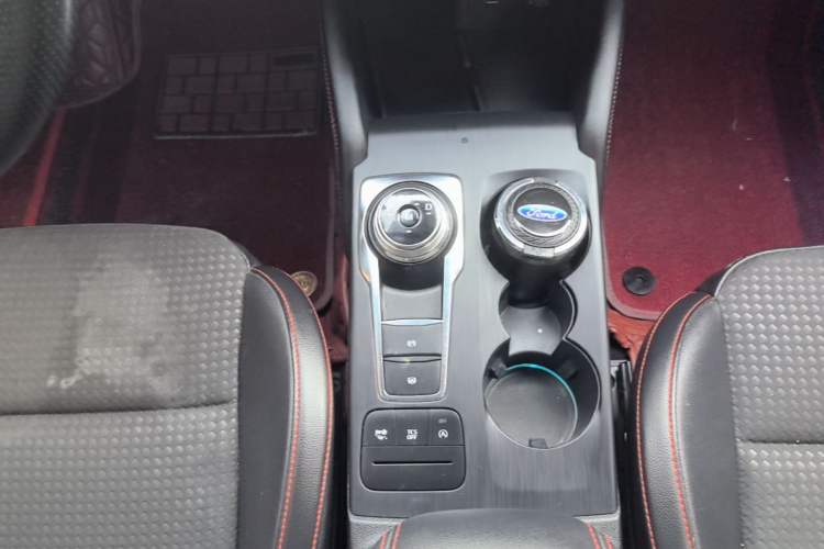 Used Ford Focus 2021 Hatchback EcoBoost 180 Automatic ST Line Gear Lever