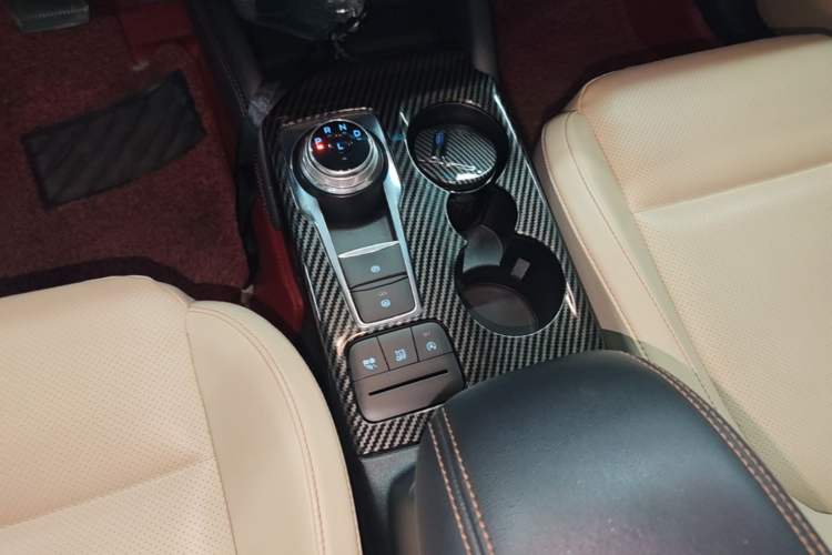 Used Ford Focus 2021 Sedan EcoBoost 180 Automatic Trendy Model Gear Lever