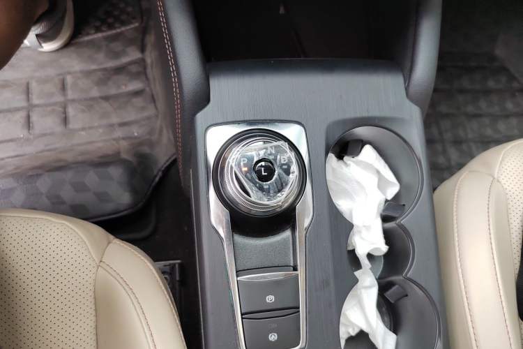 Used Ford Focus 2021 Sedan EcoBoost 180 Automatic Trendy Model Gear Lever