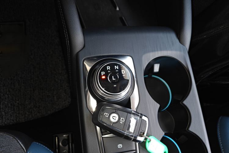 Used Ford Focus 2021 EcoBoost 180 Automatic Hunter Edition Gear Lever