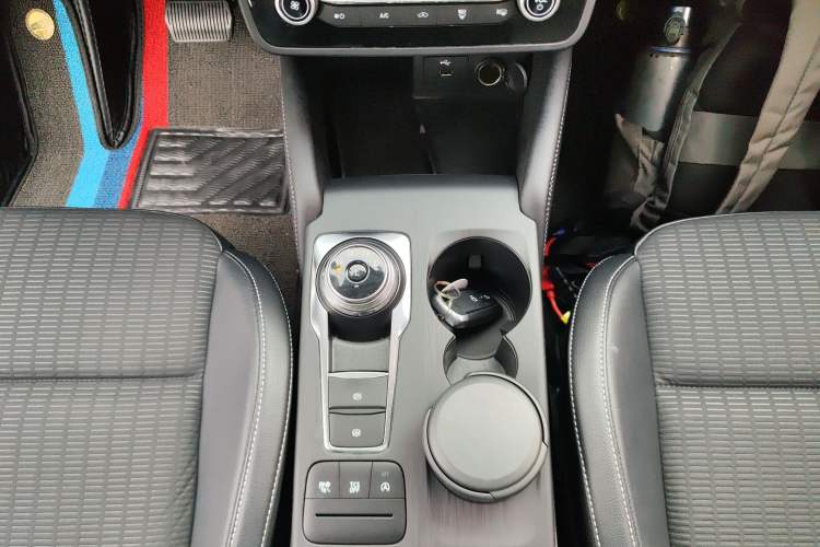 Used Ford Focus 2021 Hatchback EcoBoost 180 Automatic Titanium Edition Gear Lever