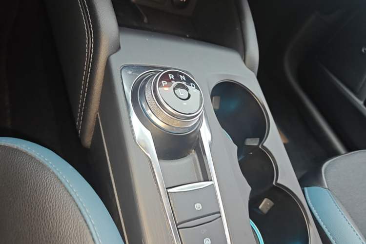 Used Ford Focus 2021 EcoBoost 180 Automatic Hunter Edition Gear Lever