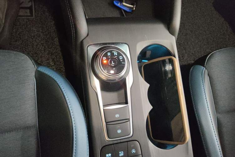 Used Ford Focus 2021 EcoBoost 180 Automatic Hunter Edition Gear Lever