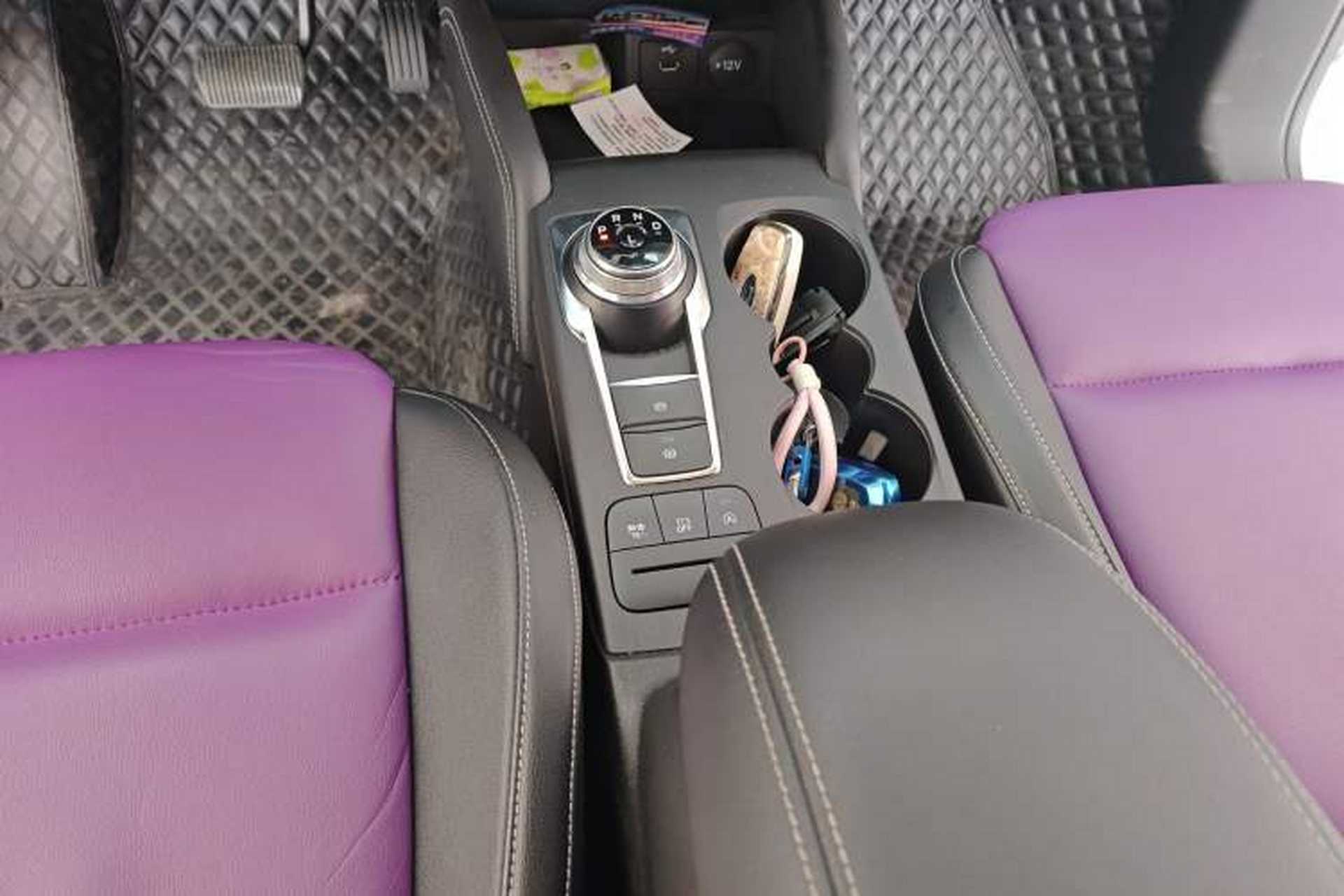 Used Ford Focus 2021 Hatchback EcoBoost 180 Automatic Titanium Edition Gear Lever