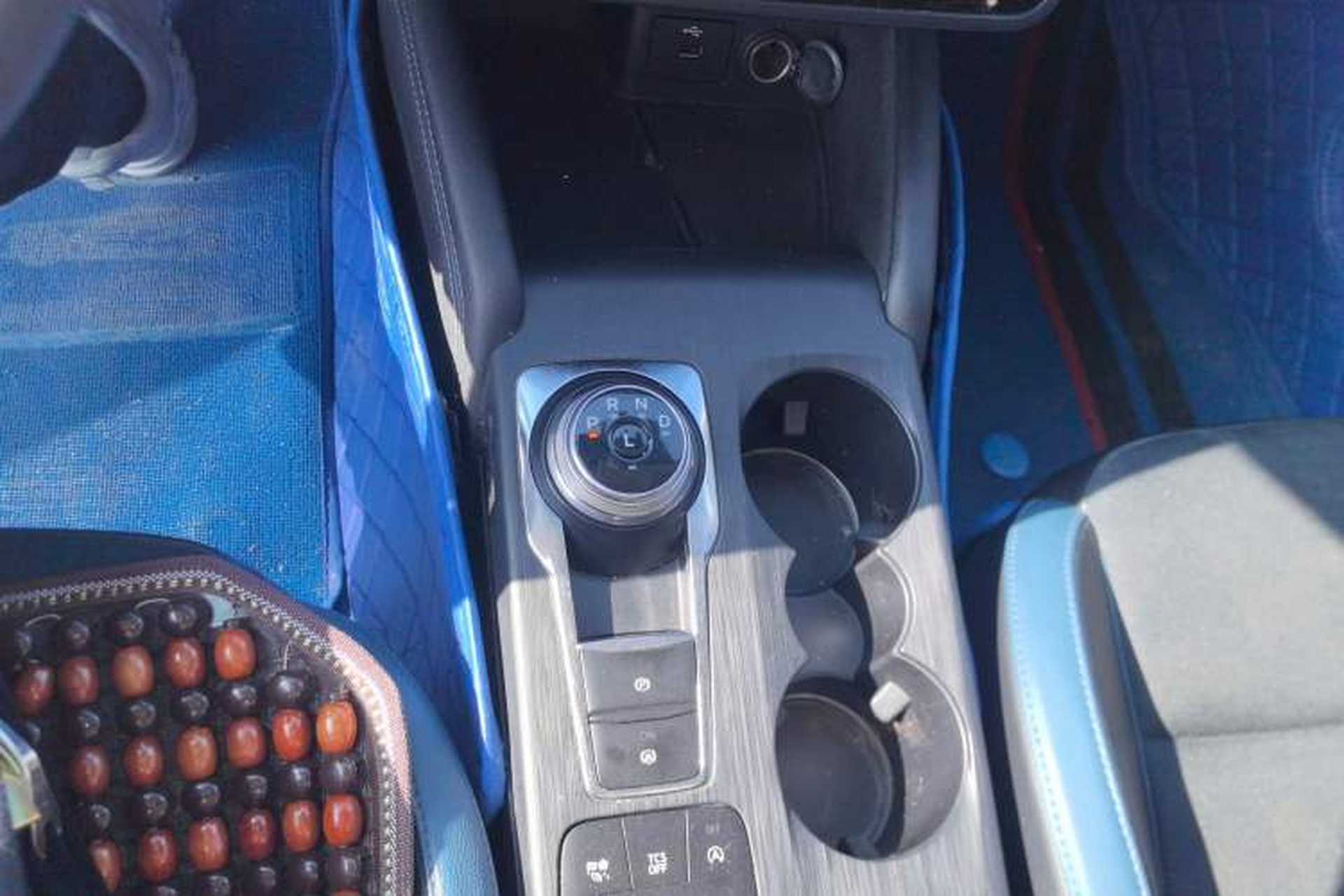 Used Ford Focus 2021 EcoBoost 180 Automatic Hunter Edition Gear Lever