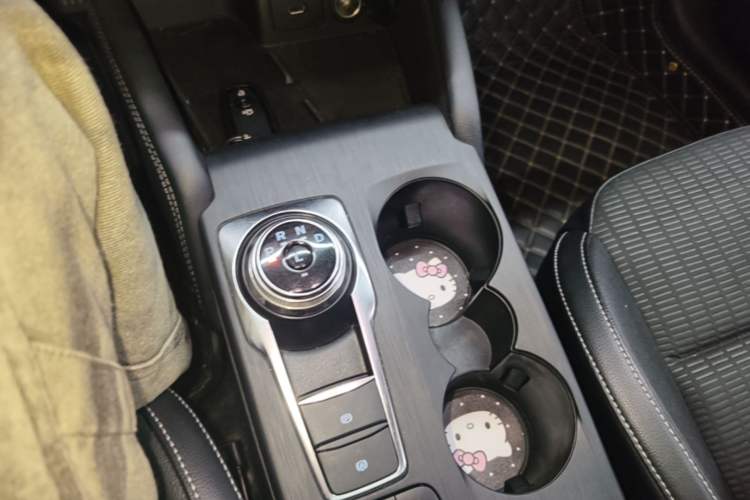 Used Ford Focus 2021 Hatchback EcoBoost 180 Automatic Titanium Edition Gear Lever