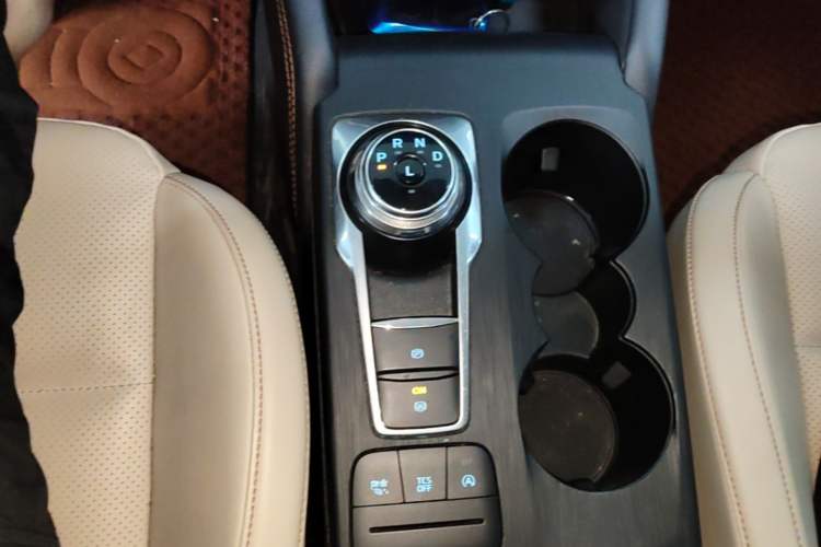 Used Ford Focus 2021 Sedan EcoBoost 180 Automatic Trendy Model Gear Lever