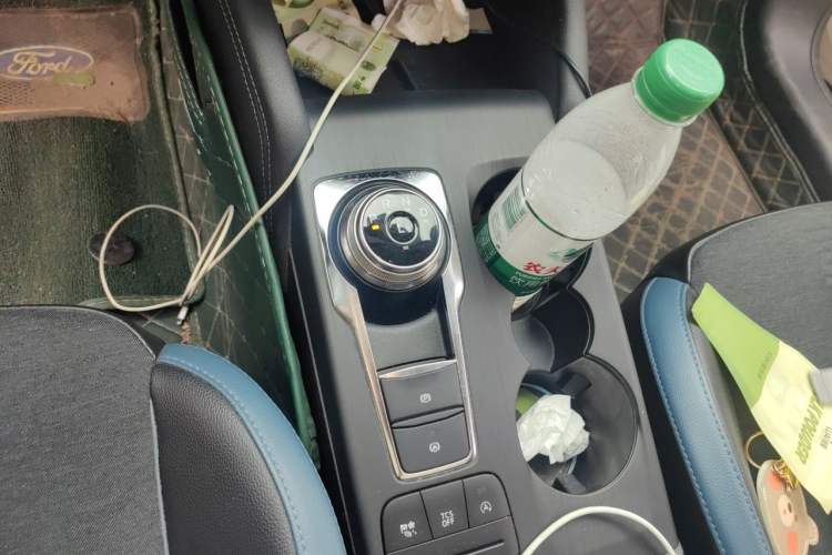 Used Ford Focus 2021 EcoBoost 180 Automatic Hunter Edition Gear Lever