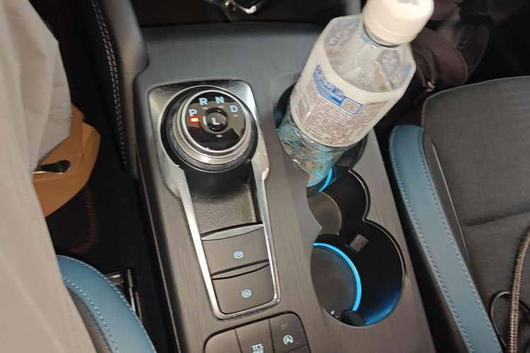 Used Ford Focus 2021 EcoBoost 180 Automatic Hunter Edition Gear Lever
