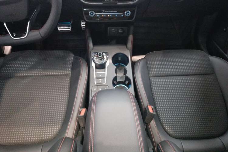 Used Ford Focus 2021 Hatchback EcoBoost 180 Automatic ST Line Gear Lever