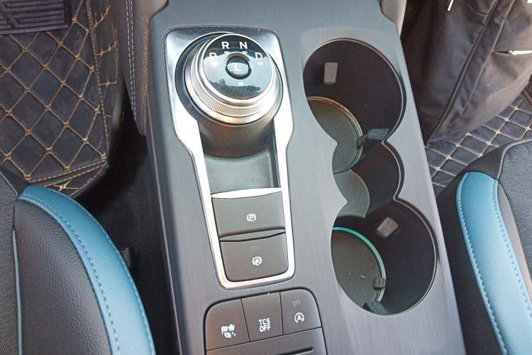 Used Ford Focus 2021 EcoBoost 180 Automatic Hunter Edition Gear Lever
