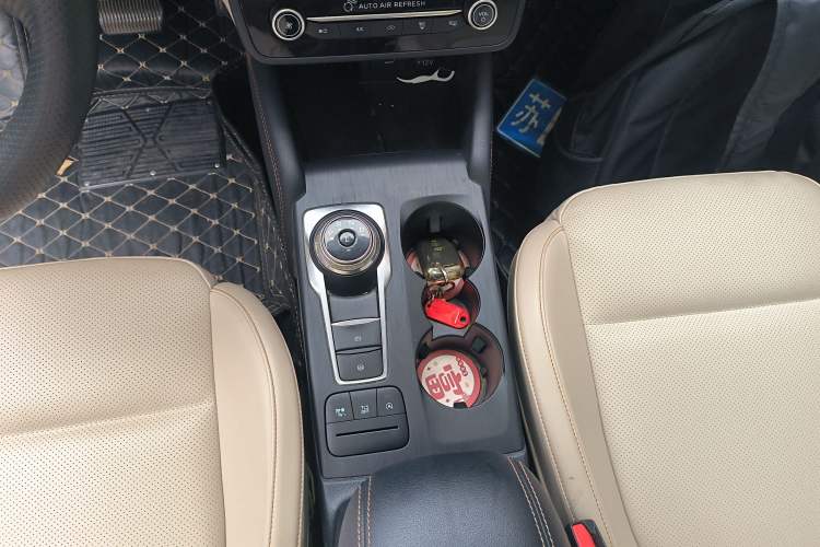 Used Ford Focus 2021 Sedan EcoBoost 180 Automatic Trendy Model Gear Lever