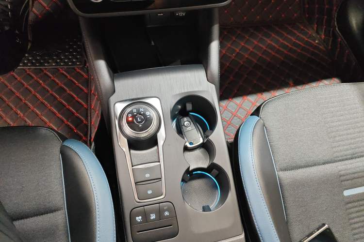 Used Ford Focus 2021 EcoBoost 180 Automatic Hunter Edition Gear Lever