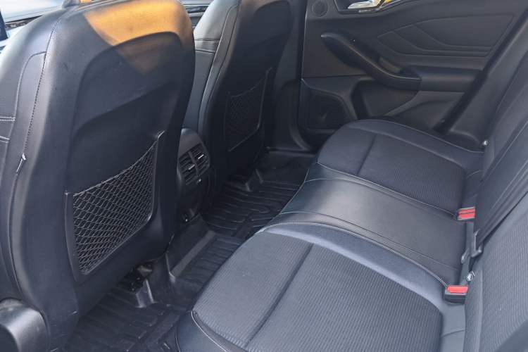Used Ford Focus 2021 Hatchback EcoBoost 180 Automatic Titanium Edition Interior 2