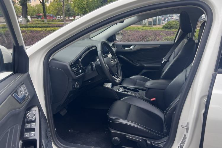 Used Ford Focus 2021 Sedan EcoBoost 180 Automatic Trendy Model Interior 3