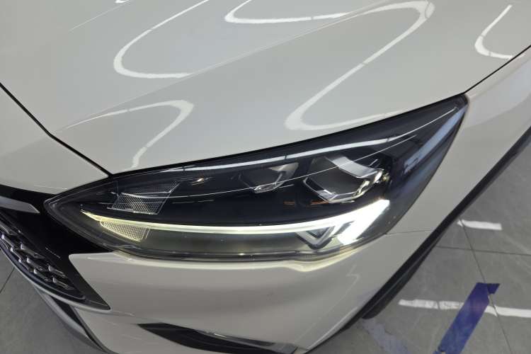 Used Ford Focus 2021 EcoBoost 180 Automatic Hunter Edition Left Front Headlight