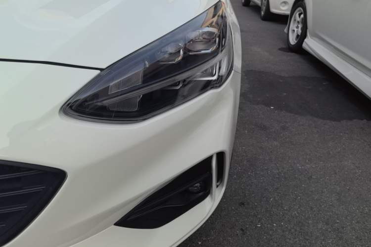 Used Ford Focus 2021 Hatchback EcoBoost 180 Automatic ST Line Left Front Headlight