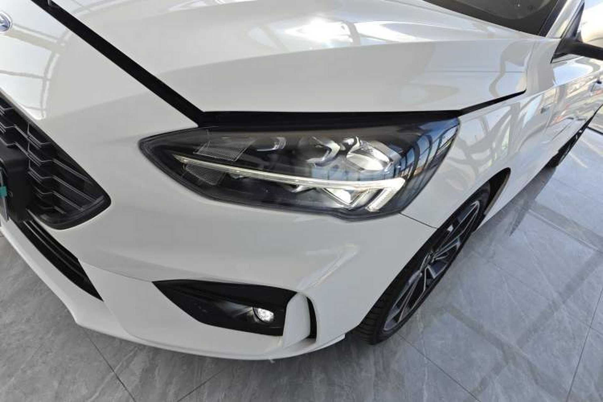 Used Ford Focus 2021 Sedan EcoBoost 180 Automatic ST Line Left Front Headlight