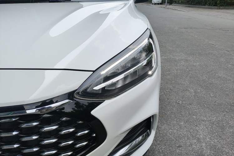 Used Ford Focus 2021 Sedan EcoBoost 180 Automatic Trendy Model Left Front Headlight