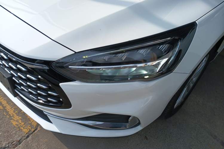 Used Ford Focus 2021 Sedan EcoBoost 180 Automatic Trendy Model Left Front Headlight