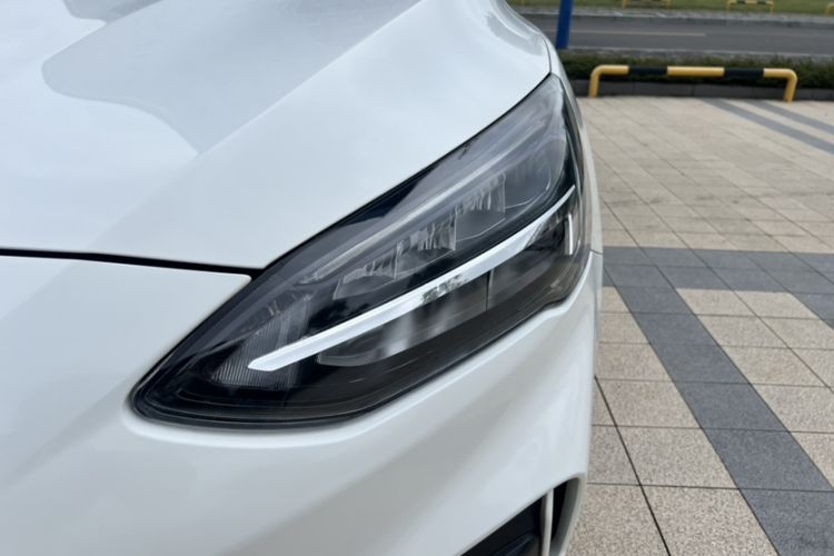 Used Ford Focus 2021 Hatchback EcoBoost 180 Automatic Titanium Edition Left Front Headlight