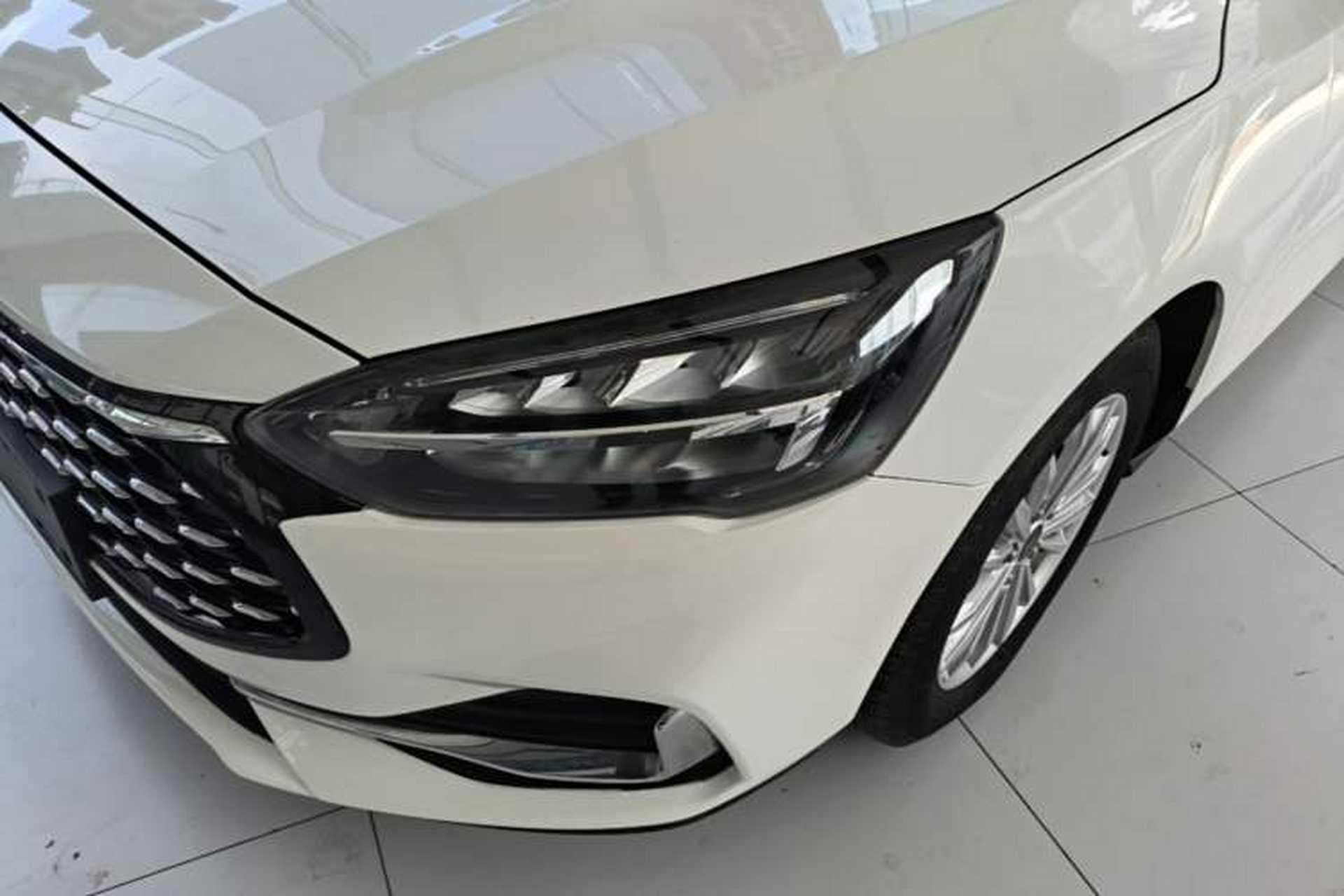 Used Ford Focus 2021 Sedan EcoBoost 180 Automatic Trendy Model Left Front Headlight