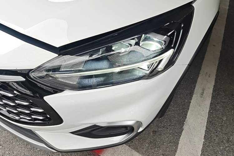 Used Ford Focus 2021 EcoBoost 180 Automatic Hunter Edition Left Front Headlight