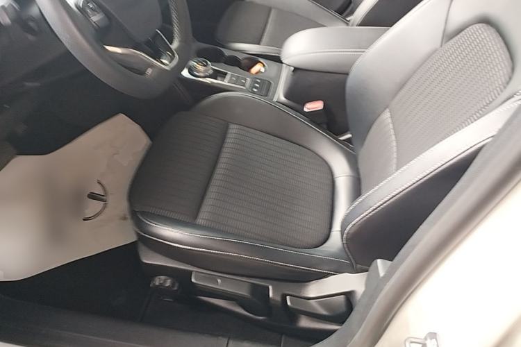 Used Ford Focus 2021 Hatchback EcoBoost 180 Automatic Titanium Edition Left Front Seat