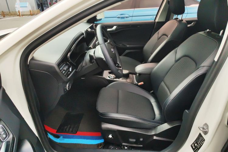 Used Ford Focus 2021 Hatchback EcoBoost 180 Automatic Titanium Edition Left Front Seat