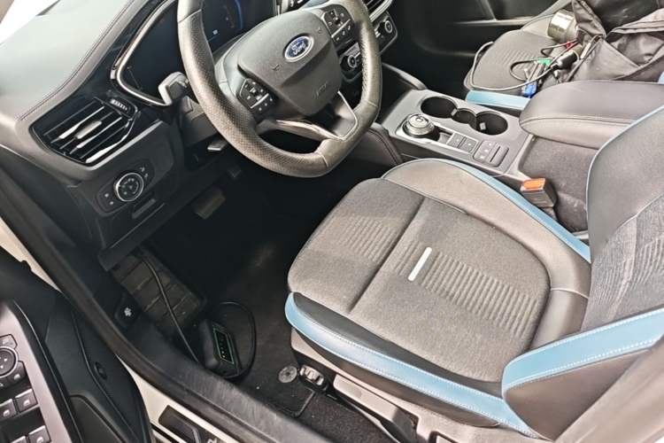 Used Ford Focus 2021 EcoBoost 180 Automatic Hunter Edition Left Front Seat