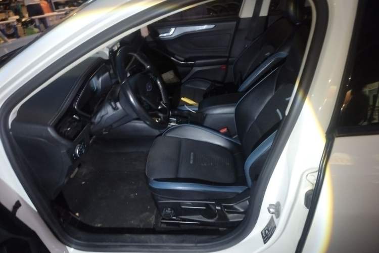 Used Ford Focus 2021 EcoBoost 180 Automatic Hunter Edition Left Front Seat
