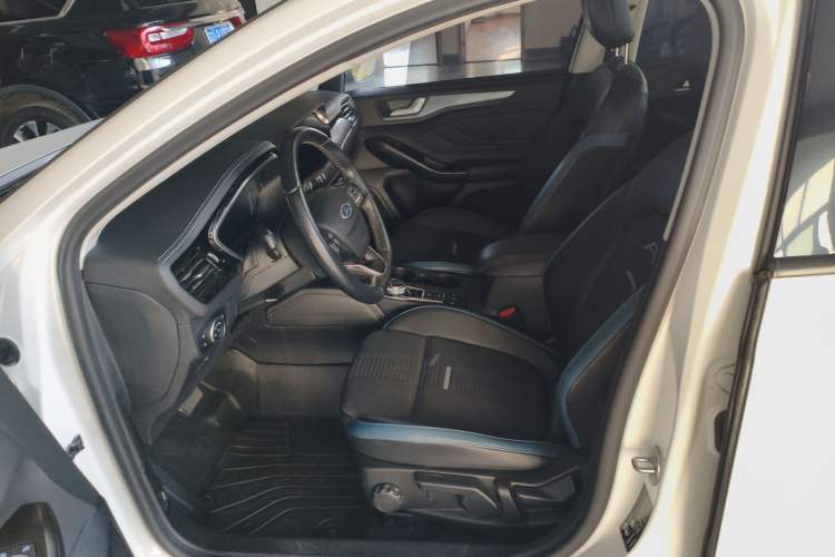 Used Ford Focus 2021 EcoBoost 180 Automatic Hunter Edition Left Front Seat