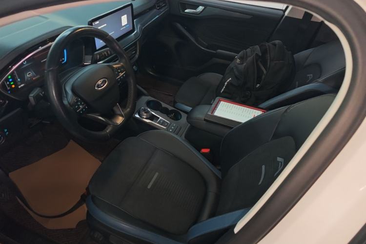 Used Ford Focus 2021 EcoBoost 180 Automatic Hunter Edition Left Front Seat
