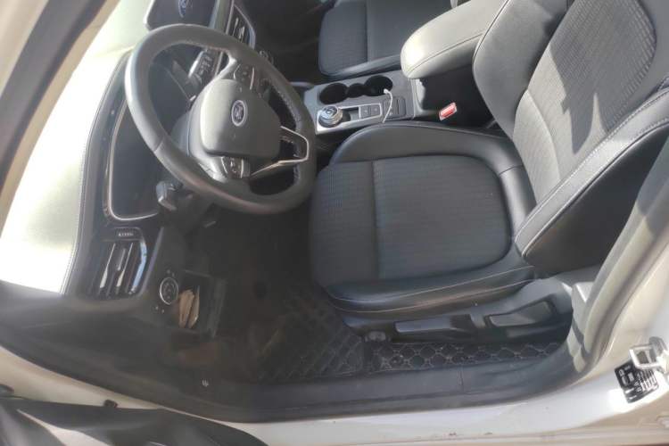 Used Ford Focus 2021 Hatchback EcoBoost 180 Automatic Titanium Edition Left Front Seat
