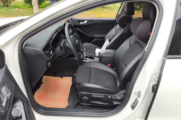Used Ford Focus 2021 Hatchback EcoBoost 180 Automatic Titanium Edition Left Front Seat
