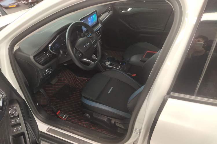 Used Ford Focus 2021 EcoBoost 180 Automatic Hunter Edition Left Front Seat