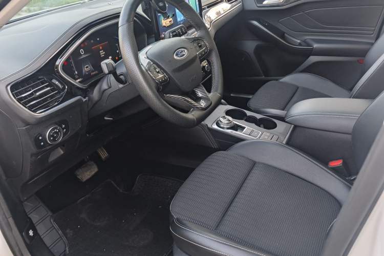 Used Ford Focus 2021 Hatchback EcoBoost 180 Automatic Titanium Edition Left Front Seat