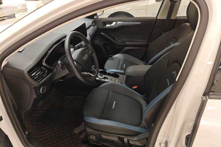 Used Ford Focus 2021 EcoBoost 180 Automatic Hunter Edition Left Front Seat