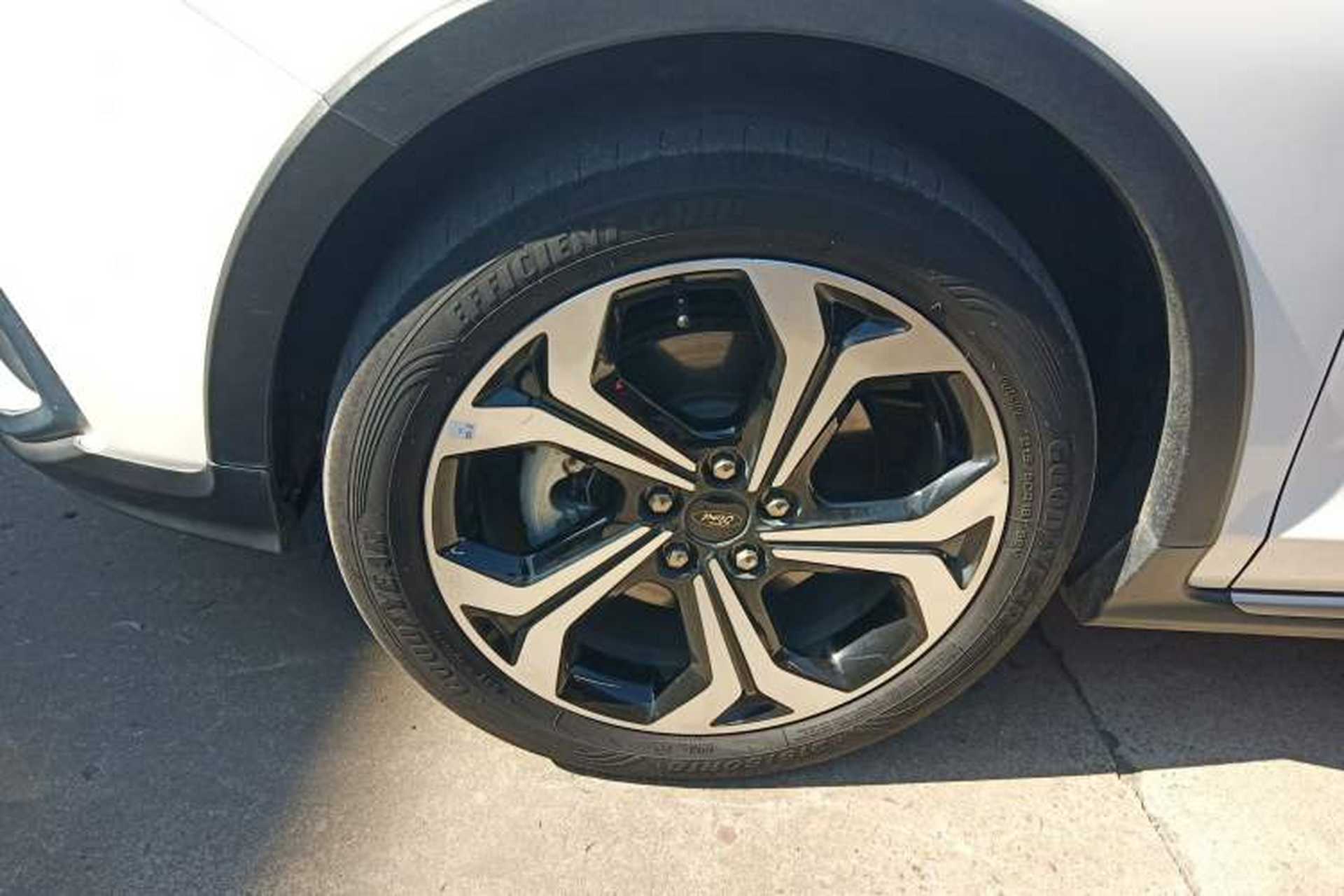 Used Ford Focus 2021 EcoBoost 180 Automatic Hunter Edition Left Front Wheel Hub