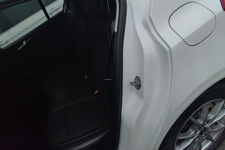 Used Ford Focus 2021 Hatchback EcoBoost 180 Automatic Titanium Edition Left Rear Seat