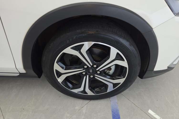 Used Ford Focus 2021 EcoBoost 180 Automatic Hunter Edition Left Rear Wheel Hub