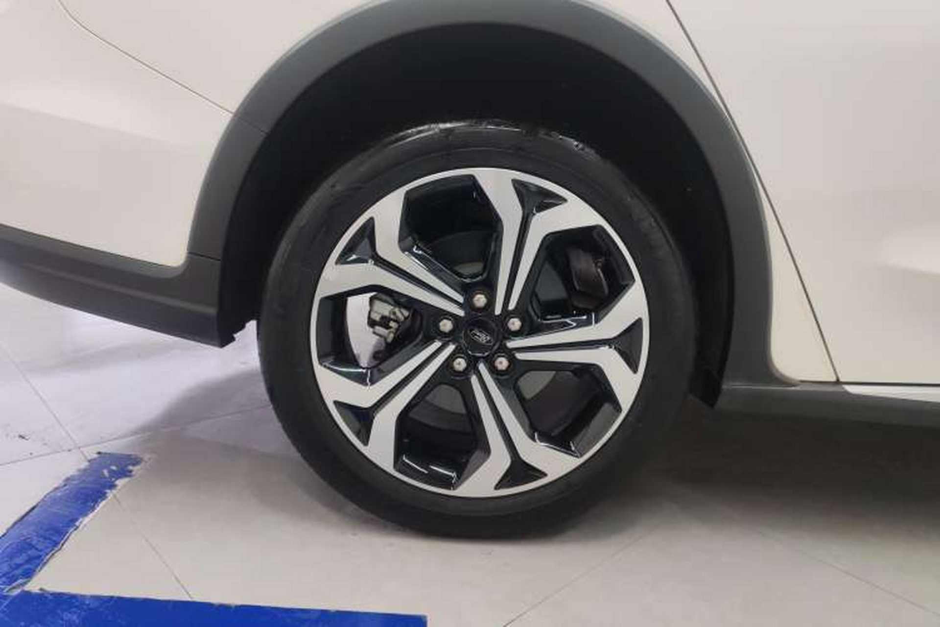 Used Ford Focus 2021 EcoBoost 180 Automatic Hunter Edition Left Rear Wheel Hub