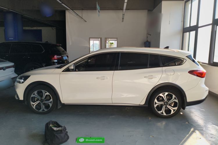 Used Ford Focus 2021 EcoBoost 180 Automatic Hunter Edition Left Side