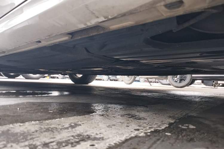 Used Ford Focus 2021 Hatchback EcoBoost 180 Automatic Titanium Edition Left Side Sill